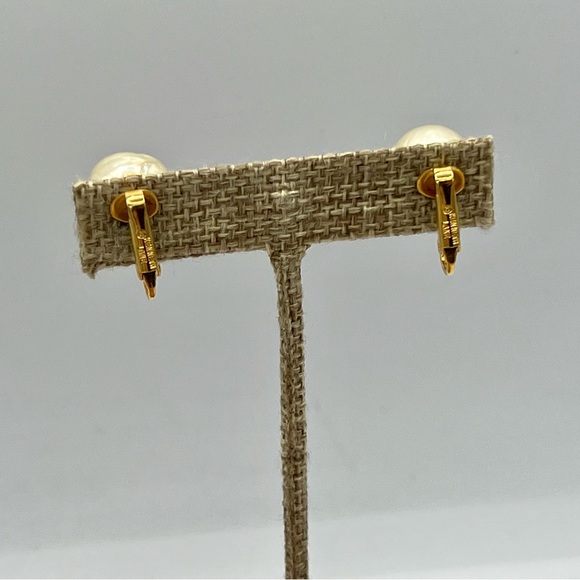 Vintage KENNETH LANE clip on gold & pearl classic style earrings - Picture 4 of 6